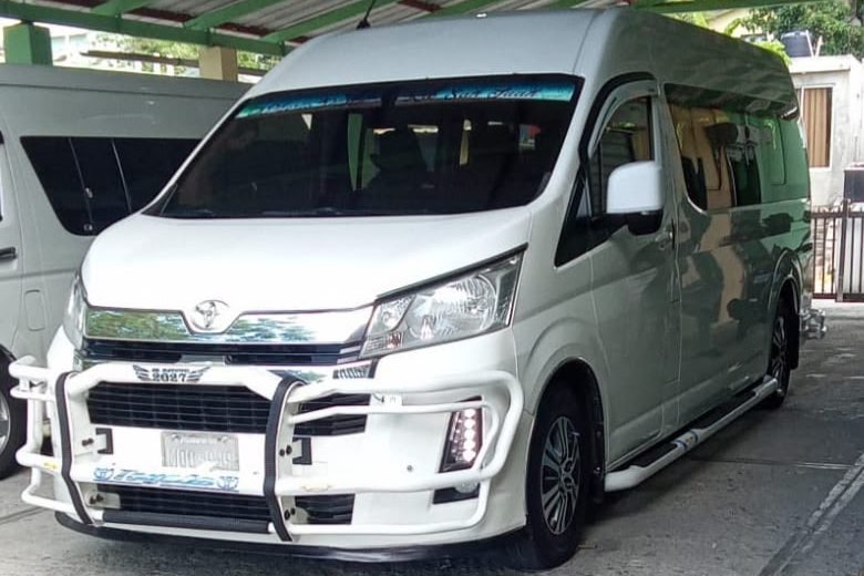 High-roof private van for medium-sized groups